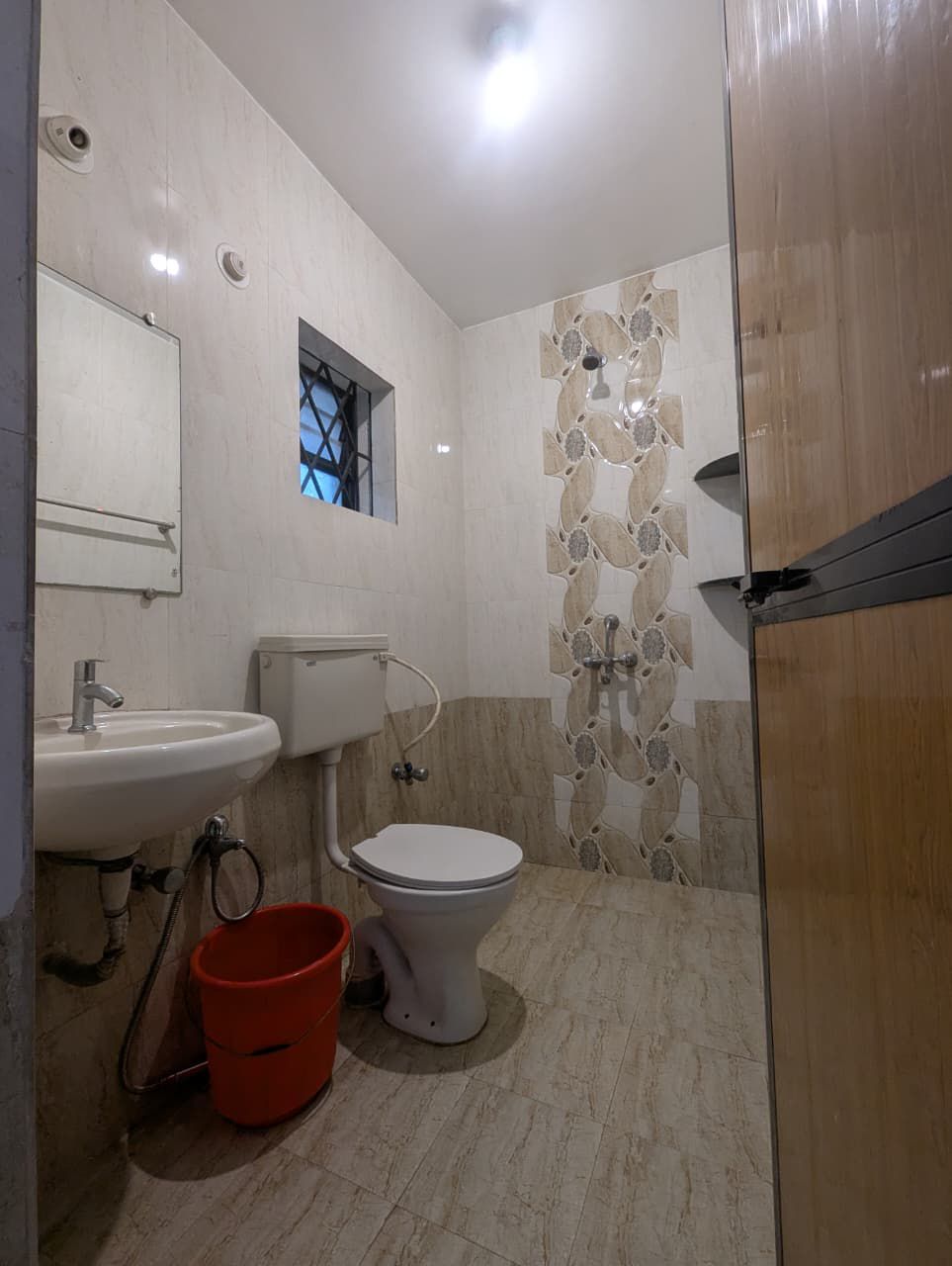 WhatsApp Image 2026-04-07 at 17.47.05 (2)